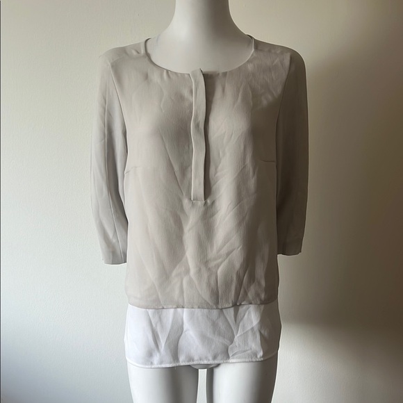 Boss Chic Silver Blouse with White Hem Size 4 New Without Tag - Picture 2 of 11